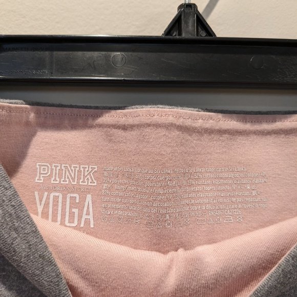 PINK | Victoria’s Secret Gray and Pink Yoga Leggings Sz S - Picture 4 of 5